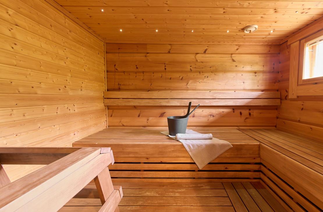 Villa Hymy, sauna, ikkuna Käränkävaaralle