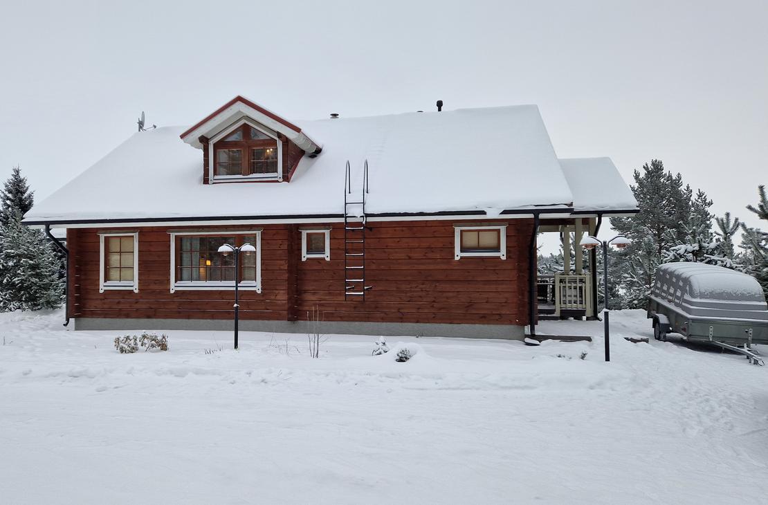 Villa Onni vuokram&ouml;kki talvella, Majoitus Koli, Tilava, jopa 8 hl&ouml; mahtuu, M&ouml;kki Koli